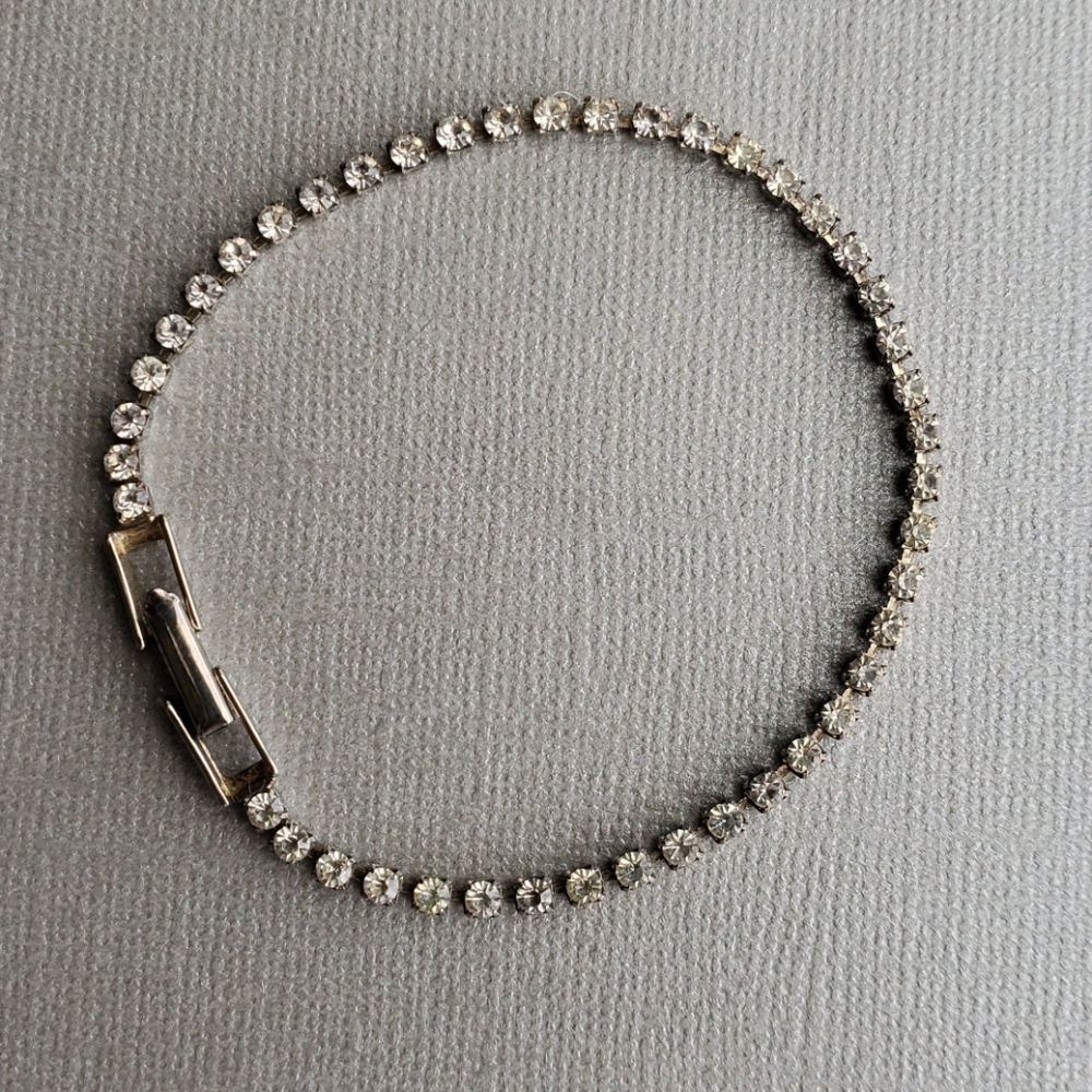 🔆3 for $15 select jewelry. Silver tennis bracelet